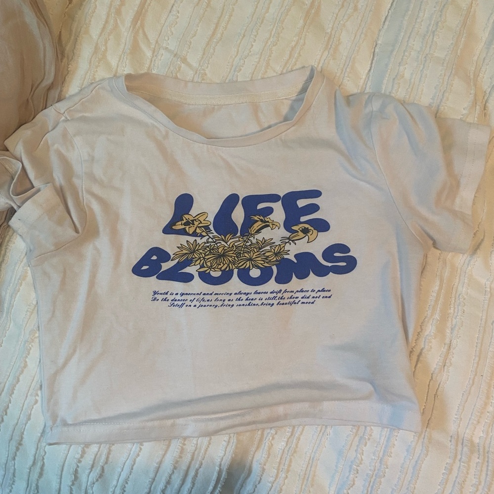 Graphic T crop top